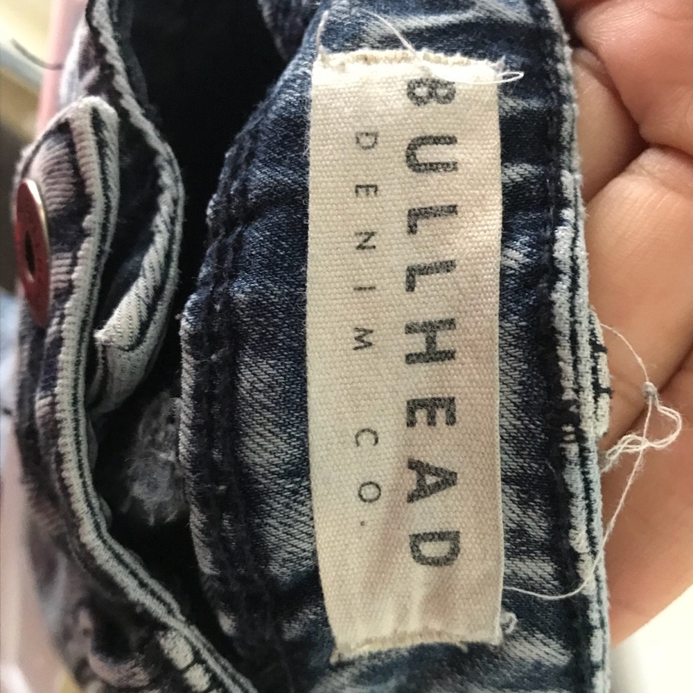 Bullhead Jeans - Picture 3 of 3